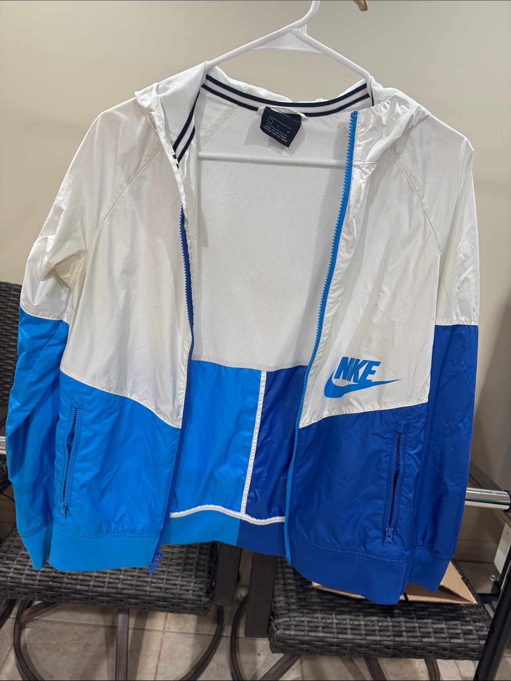 Nike White and Dual Blue Colorblock Hooded Windbreaker